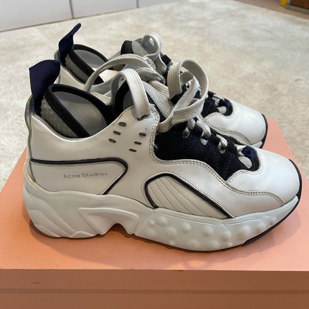 Acne Dad Sneaker Size 35